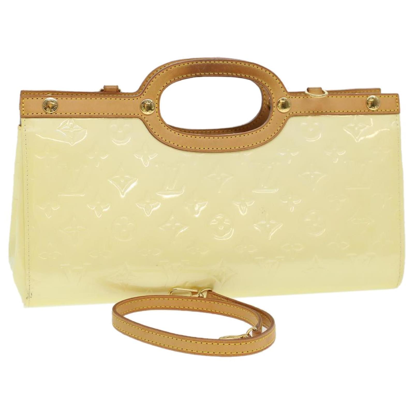 Louis Vuitton Monogram Vernis Roxbury Drive Clutch (SHF-19094) – LuxeDH