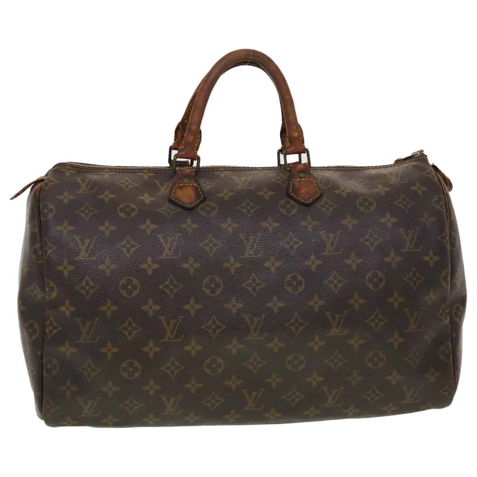 Louis Vuitton Monogram Speedy 30, Speedy 35, and Speedy 40! Which