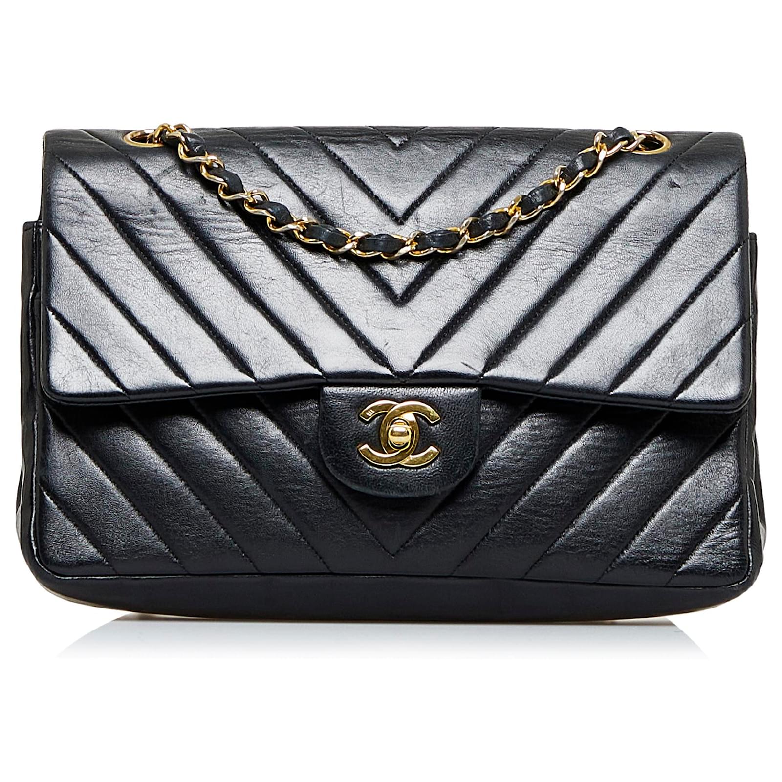 Chanel Black Small Chevron Lambskin Double Flap Leather ref.944561 - Joli  Closet