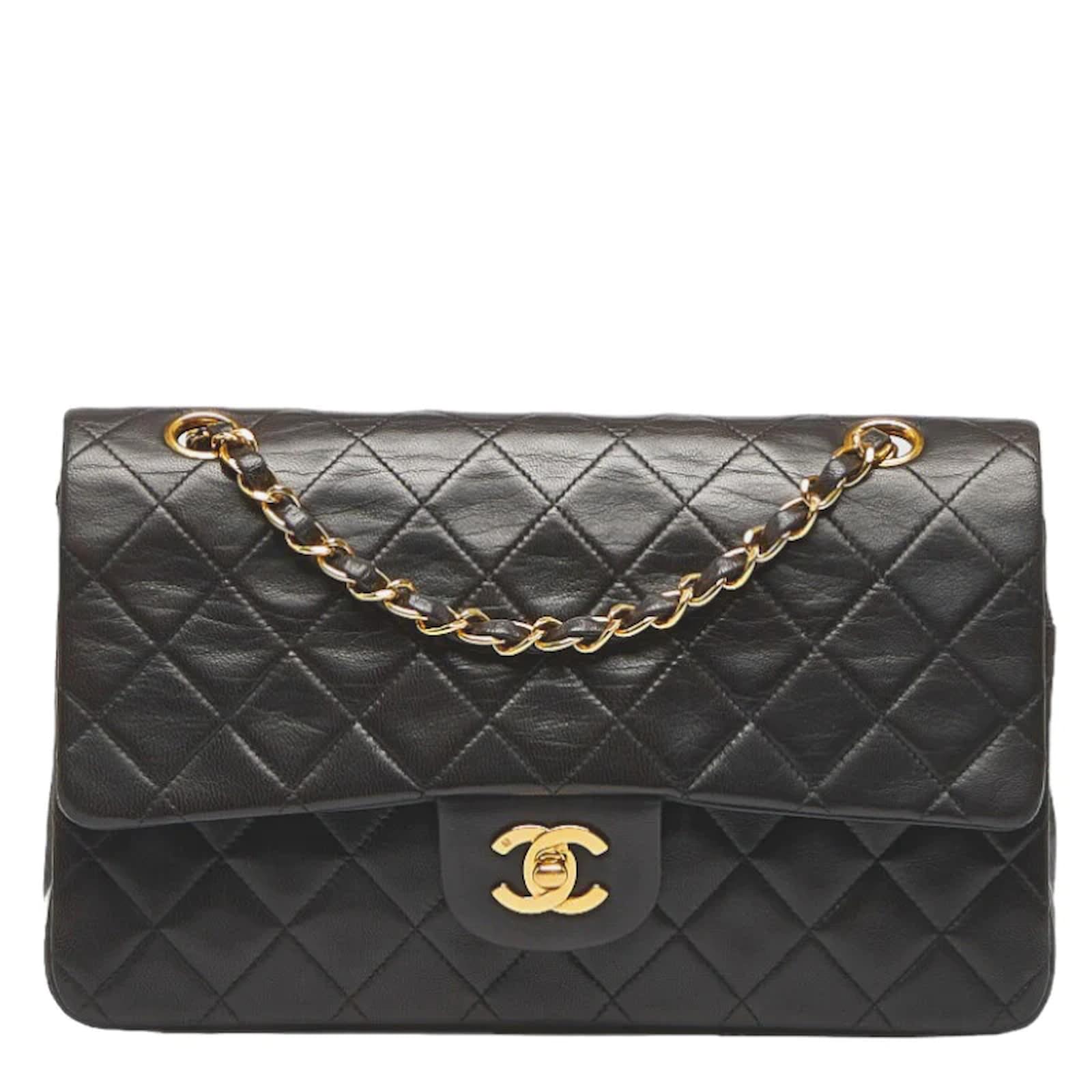 Chanel Medium Classic lined Flap Bag Black Leather Pony-style