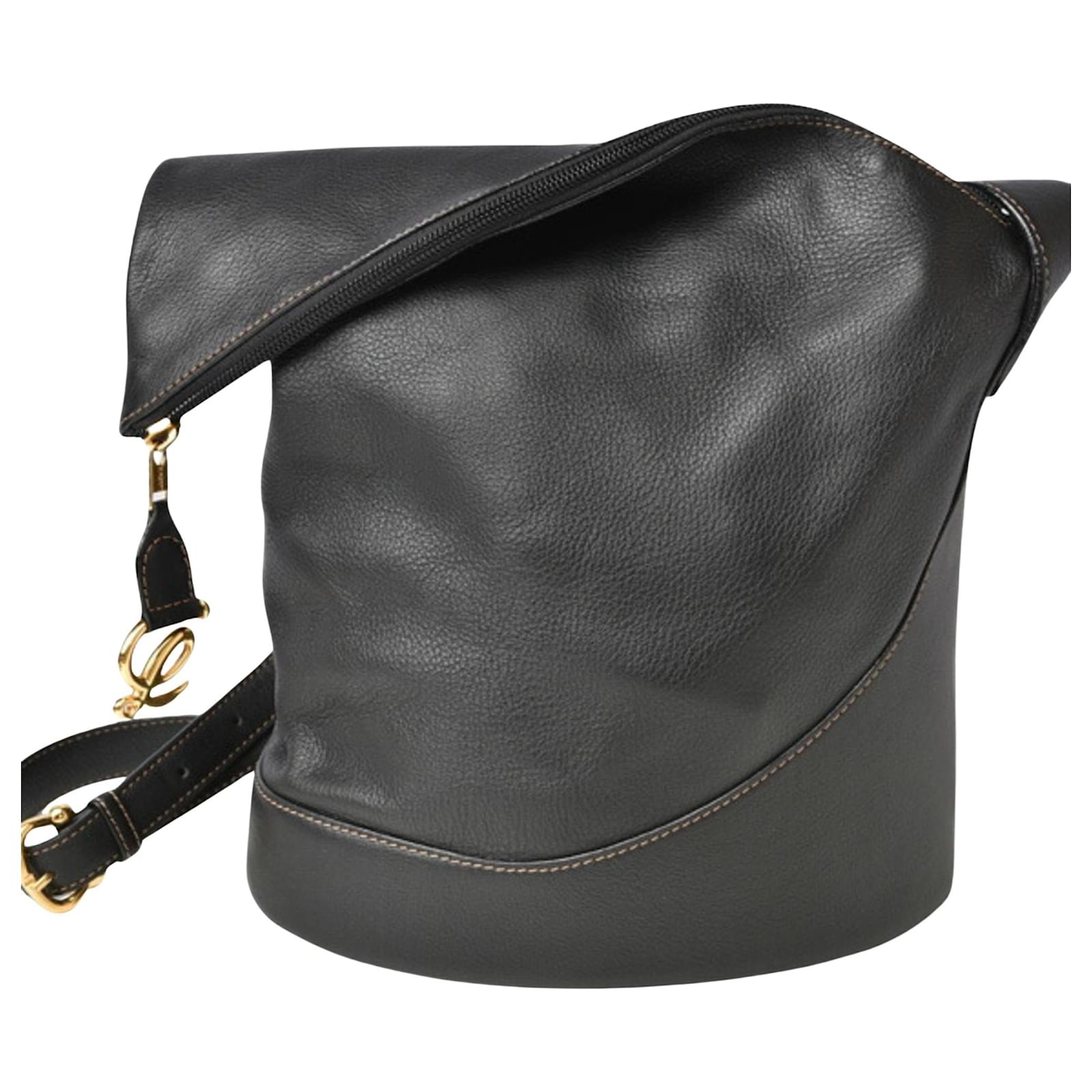 Loewe Bounce Leather Bucket Bag in Black