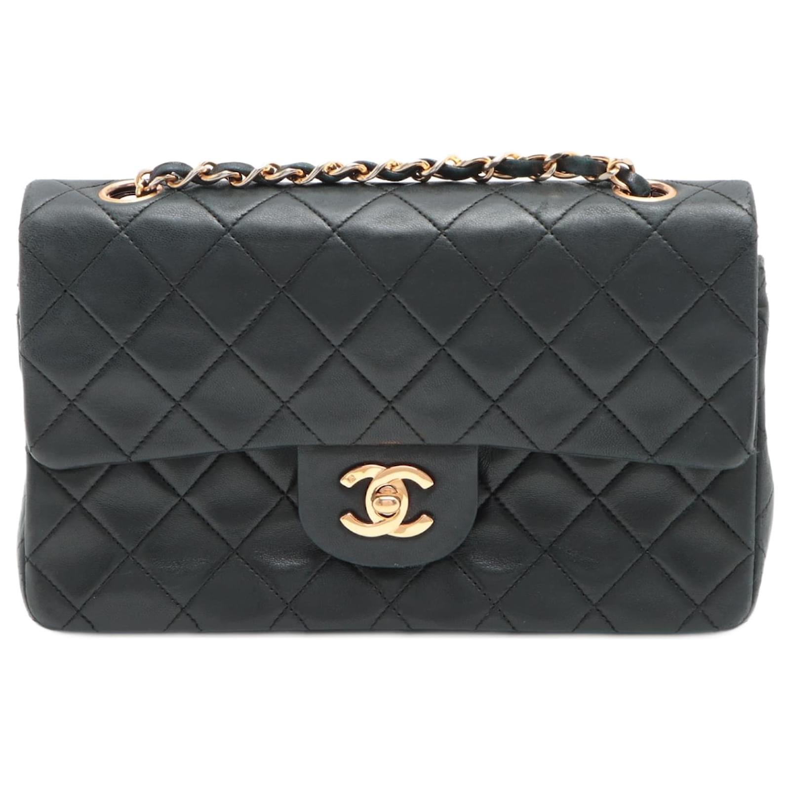 Vintage CHANEL Quilted Matelasse CC Logo Navy Lambskin Chain