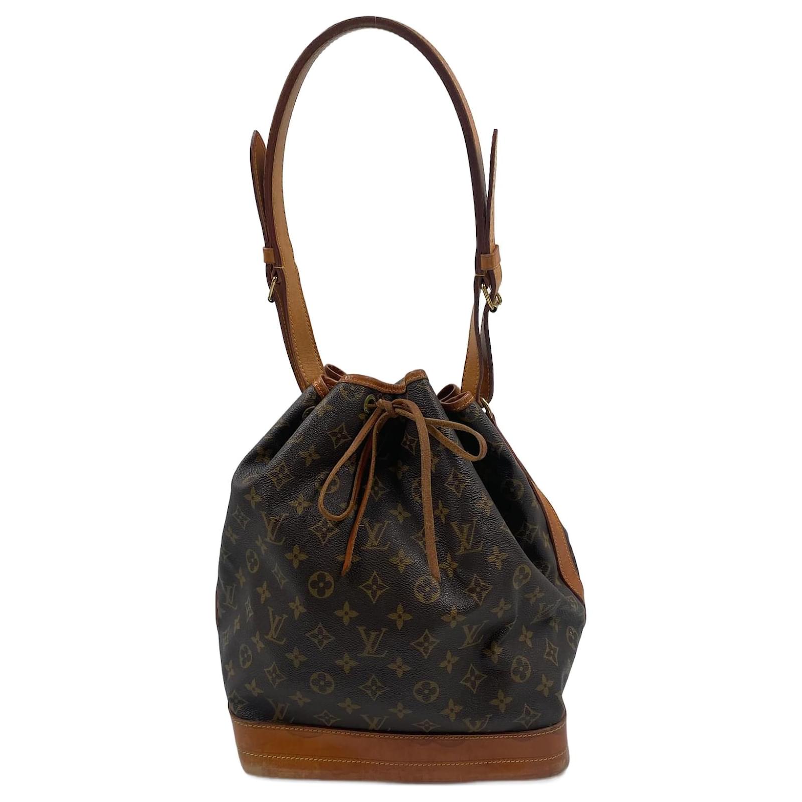 Brown Leather Louis Vuitton Noe ref.948098 - Joli Closet