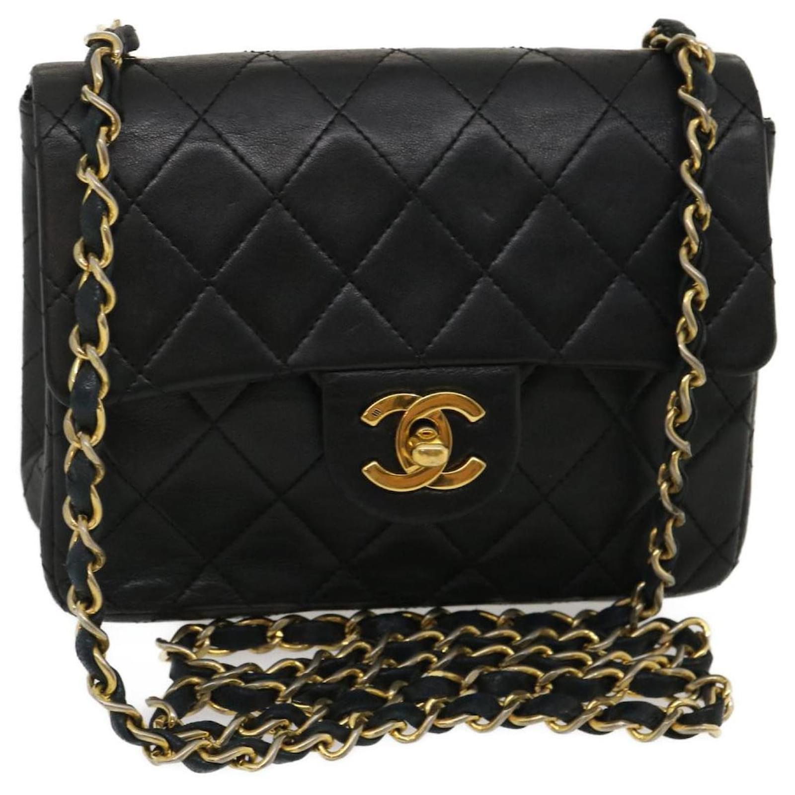 CHANEL Matelasse Chain Flap Shoulder Bag Lamb Skin Black Gold CC Auth 24557a