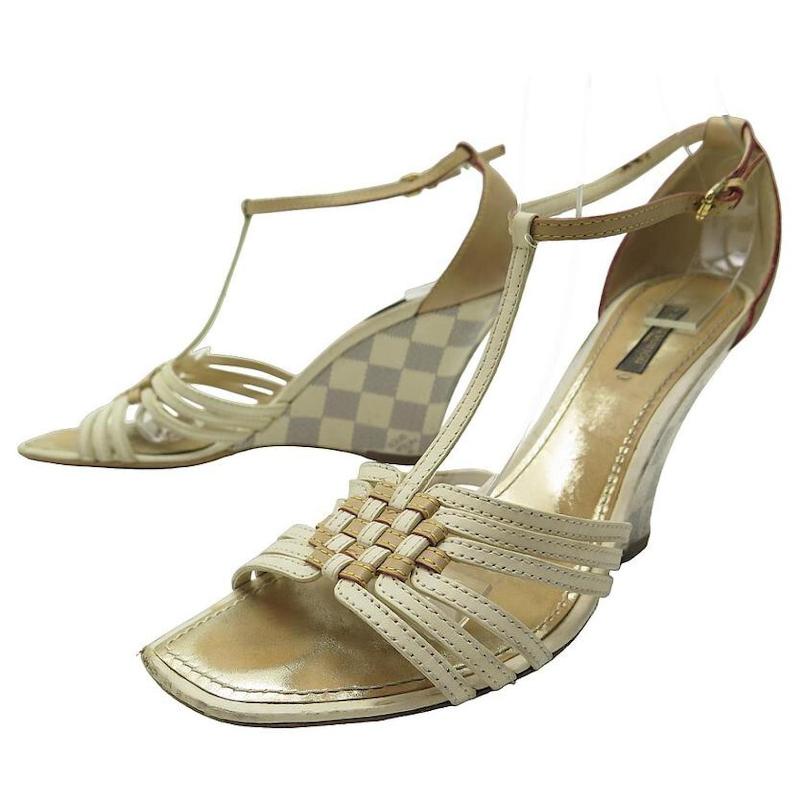 LOUIS VUITTON Sandalen Pumps