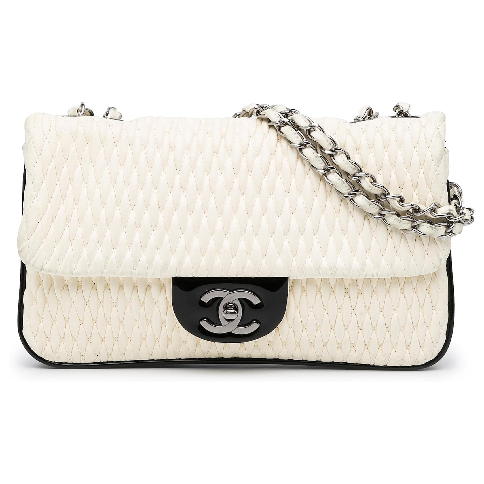 Chanel White CC Matelasse Flap Bag Black Leather Patent leather