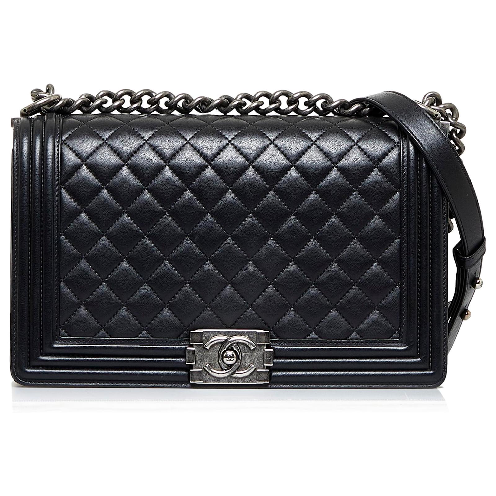 Chanel Black Boy Flap Leather ref.951541 - Joli Closet
