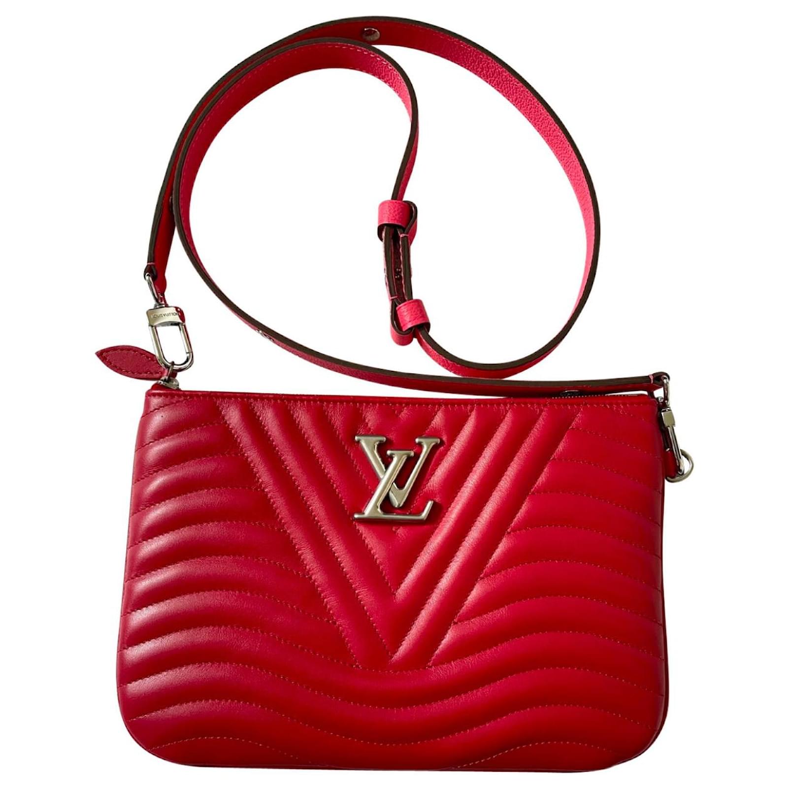 Louis Vuitton NEW WAVE Red Leather ref.952315 - Joli Closet