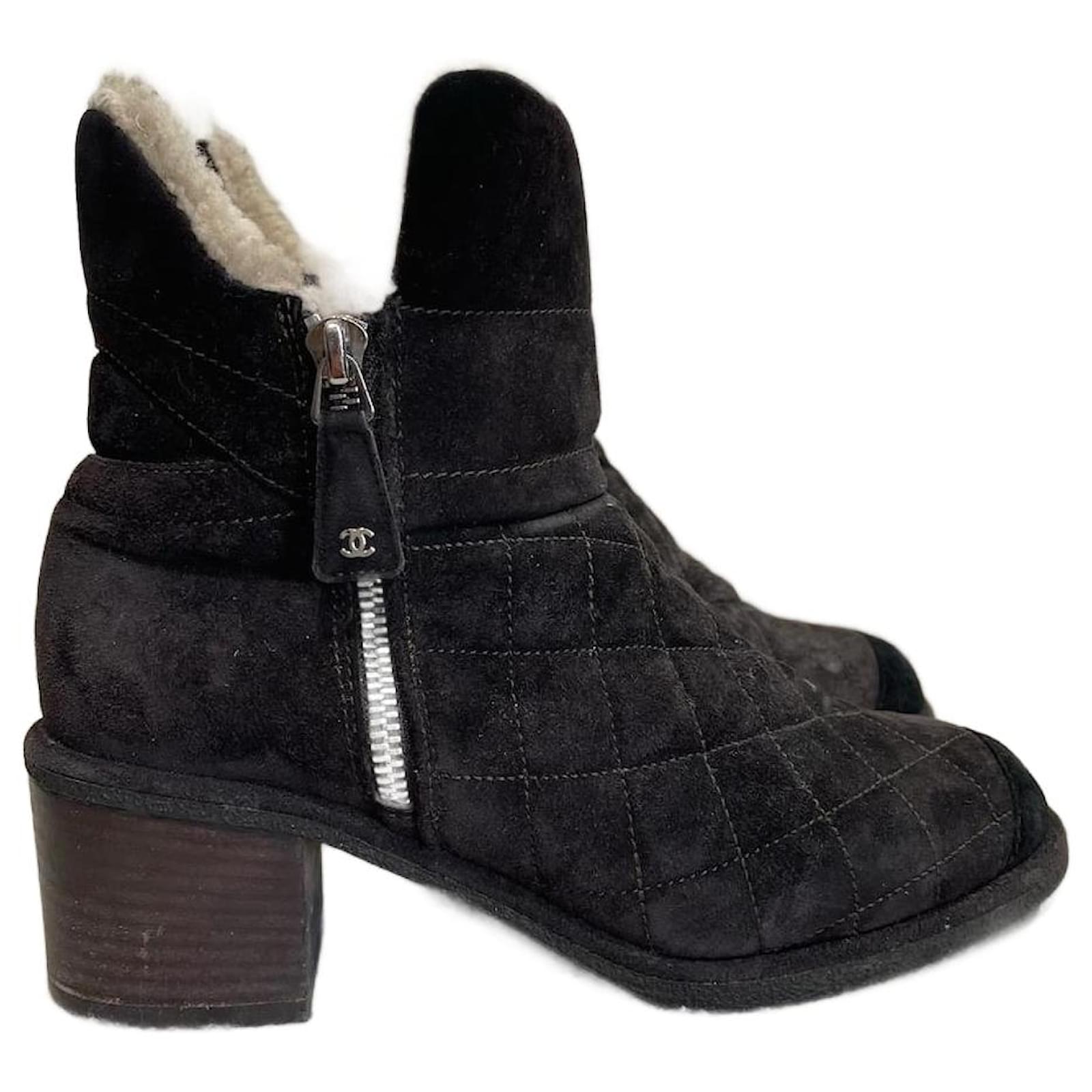 CHANEL Ankle boots T.EU 36 Suede Brown ref.952782 - Joli Closet