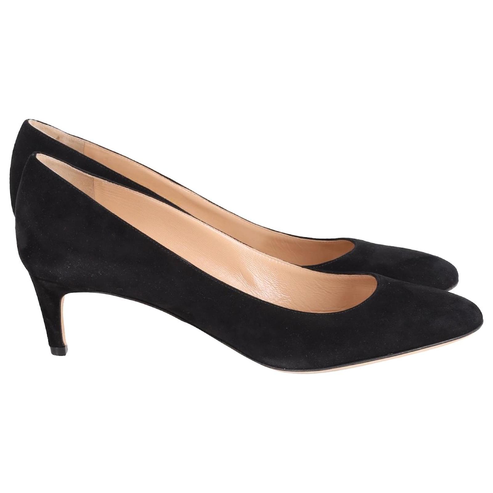 GANNI Sabine suede slingback pumps (915 SAR) ❤ liked on Polyvore featuring  shoes, pumps, heels, ganni, … | Black evening shoes, Kitten heel shoes, Kitten  heel pumps