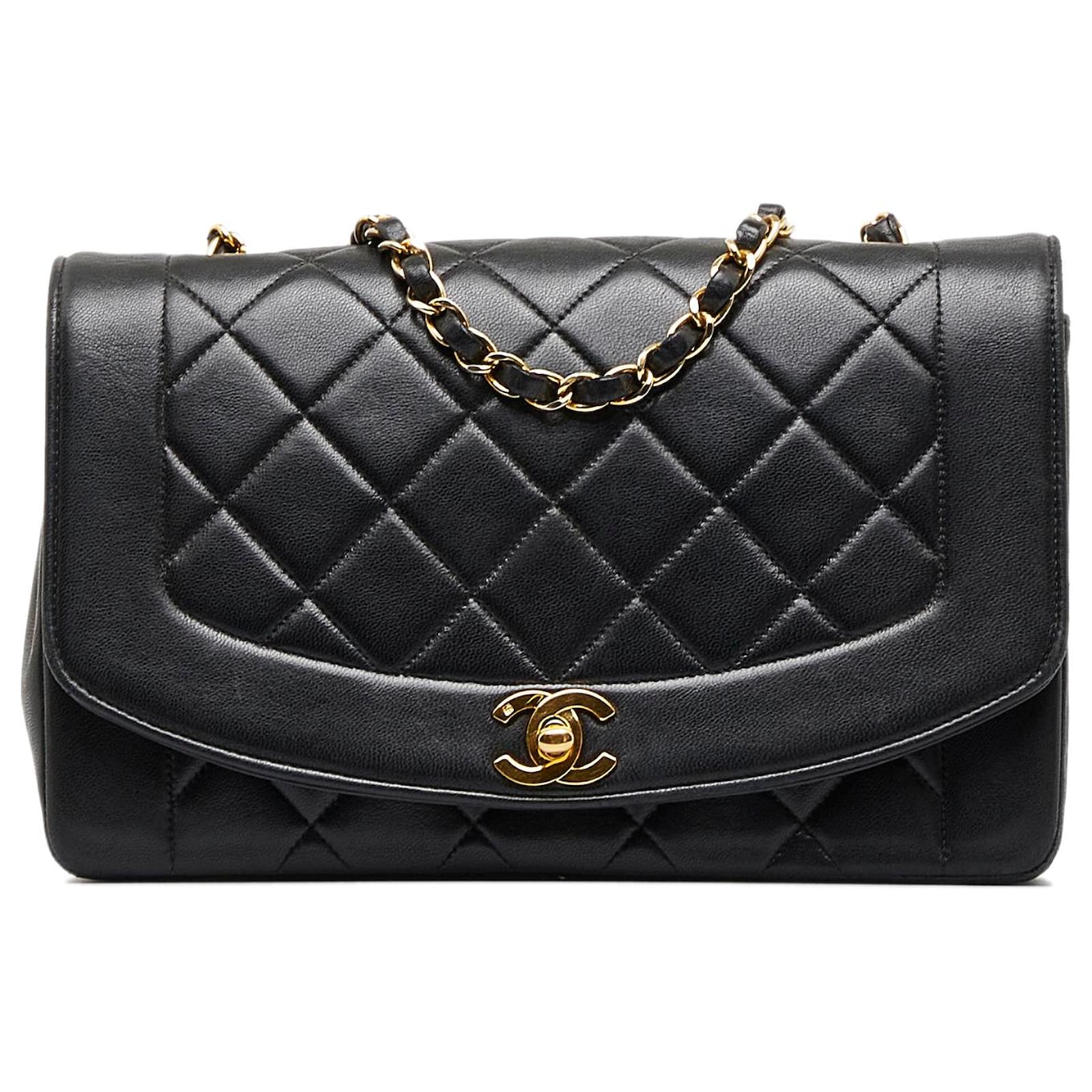 Chanel Black Medium Lambskin Diana Flap Leather ref.955689 - Joli Closet