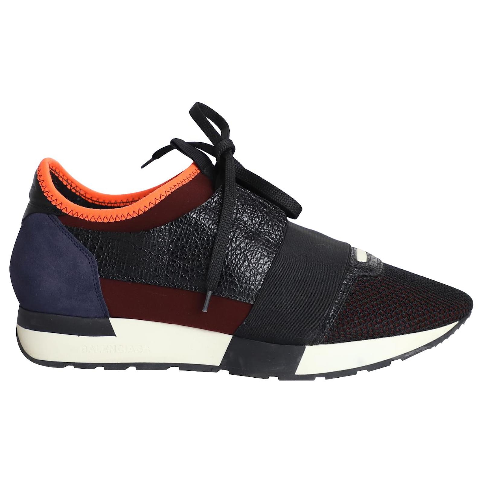 Day Balenciaga Race Runner Low Top Sneakers in Leather ref.957882 - Joli Closet