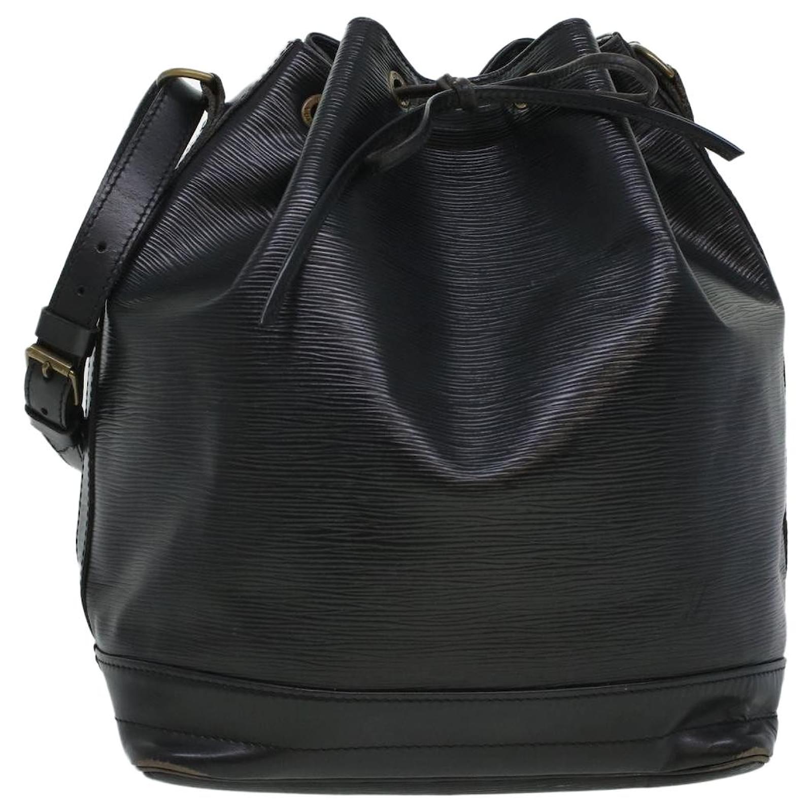 LOUIS VUITTON Epi Noe Shoulder Bag Black M44002 LV Auth 44930 Leather  ref.959597 - Joli Closet