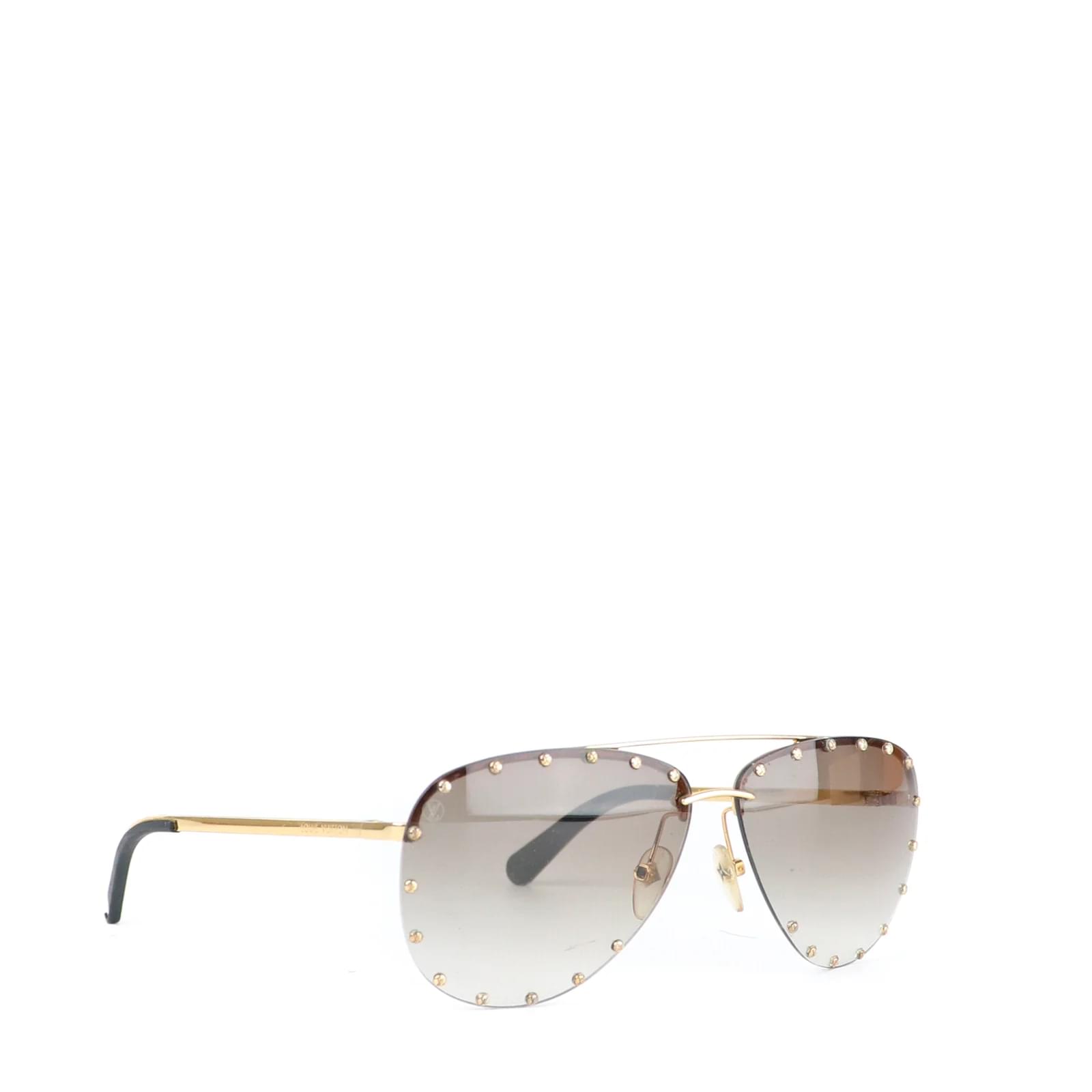 Second hand Louis Vuitton Sunglasses - Joli Closet