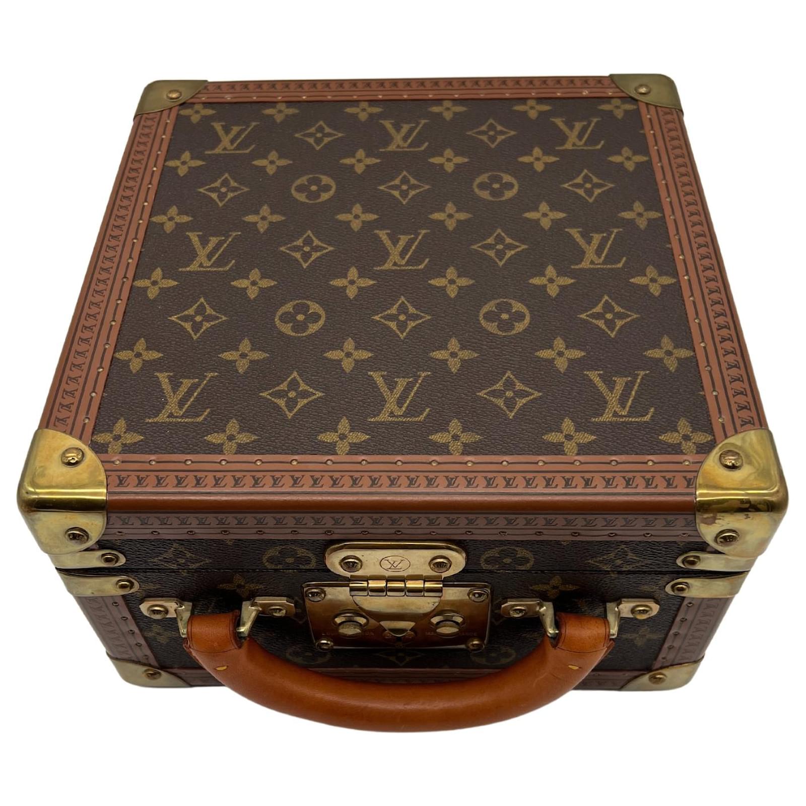Louis Vuitton Vintage Box Marceau 78 bis Paris Brown Cotton ref.960945 -  Joli Closet
