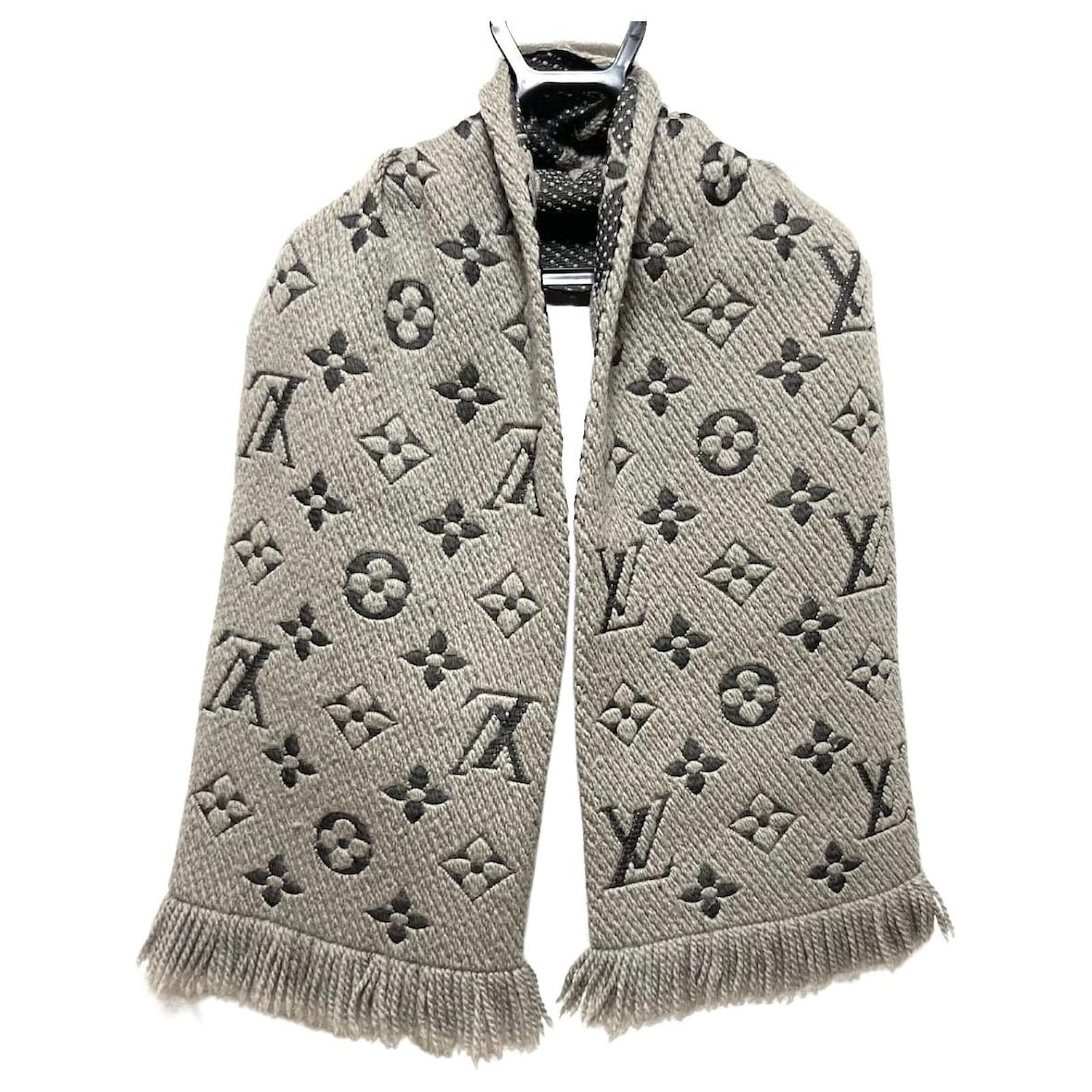 Louis Vuitton Grey Wool & Silk Logomania Scarf Louis Vuitton