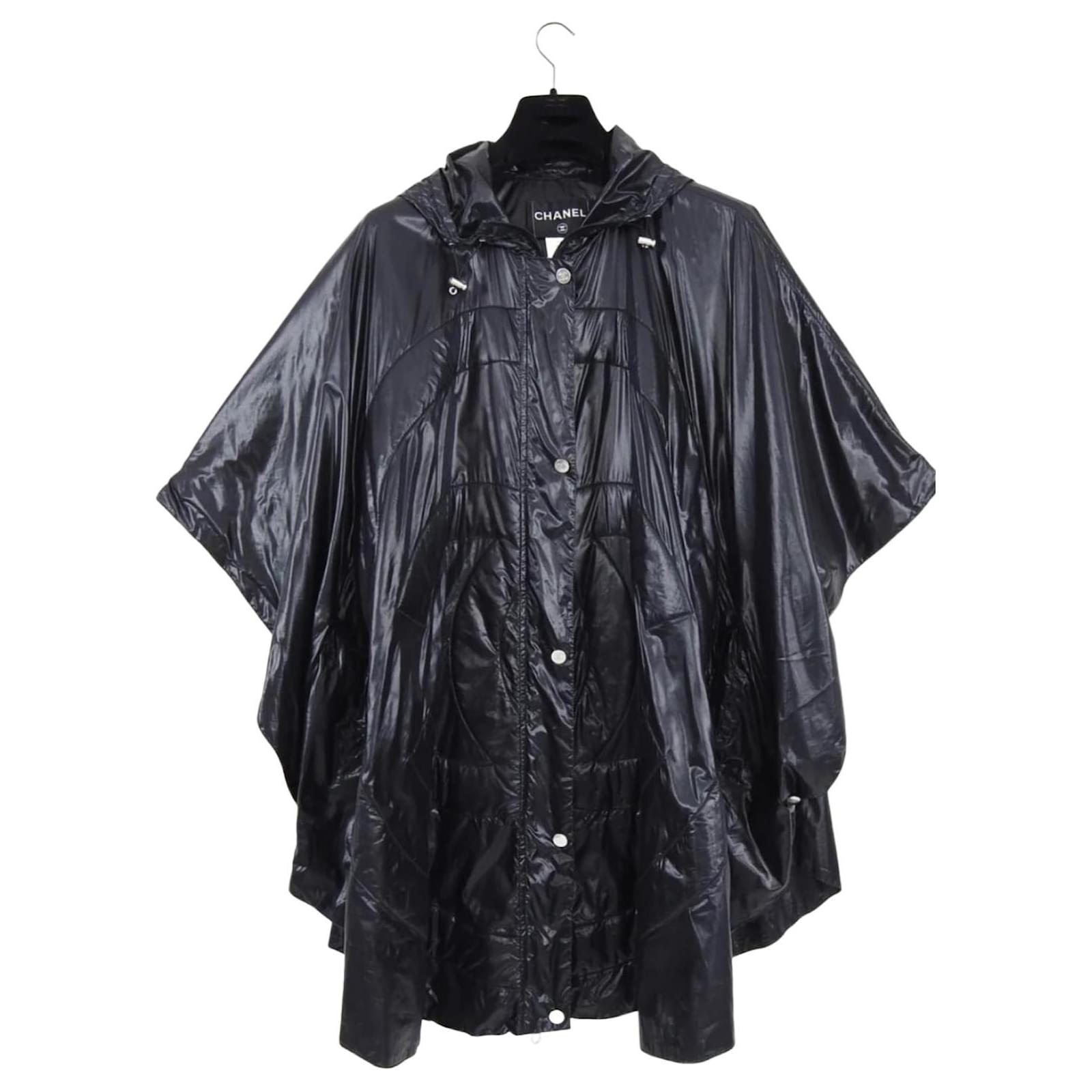 Chanel Giant CC Logo Black Trench Poncho Coat ref.961961 - Joli Closet