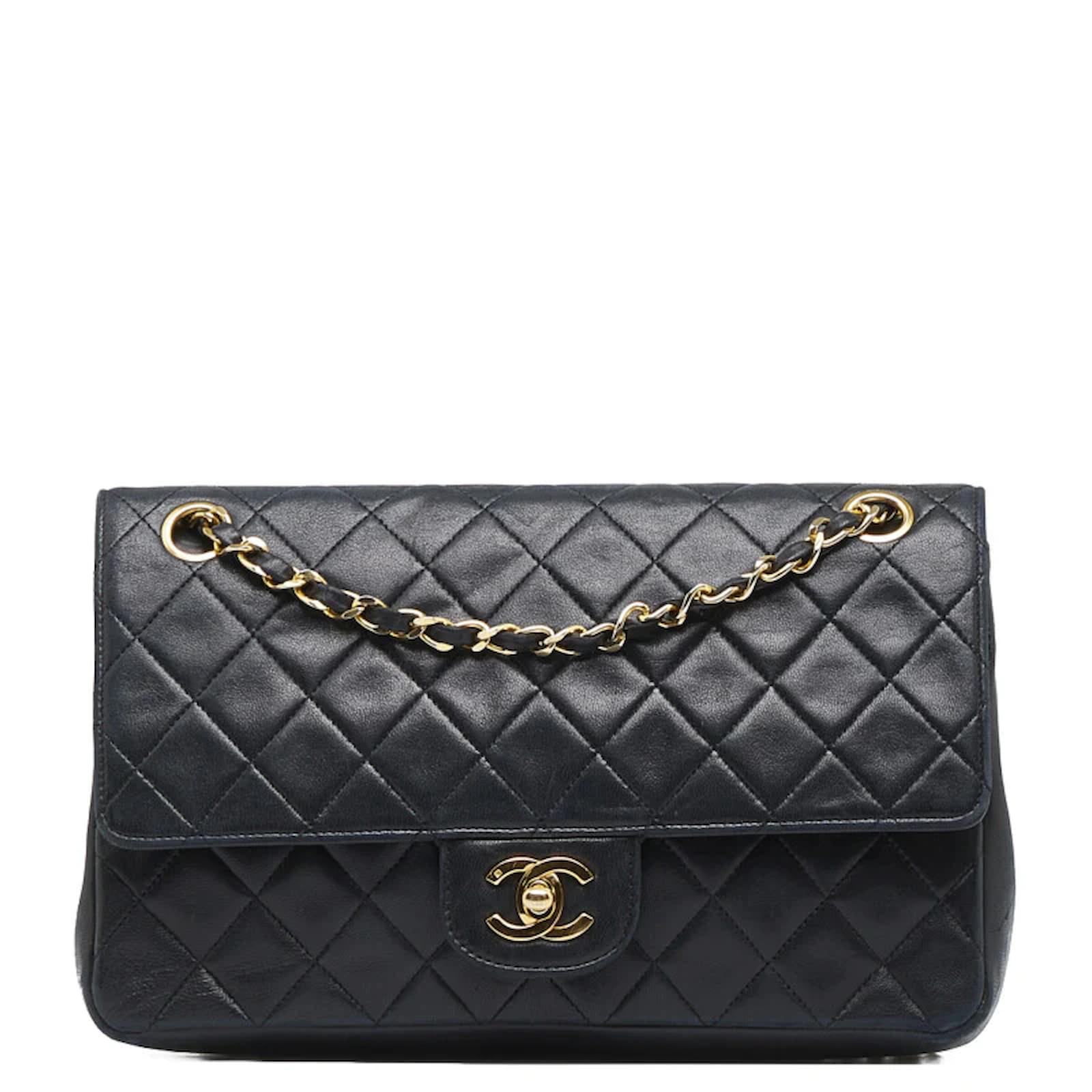 Chanel Medium Classic lined Flap Bag Black Leather Lambskin ref.962249 -  Joli Closet