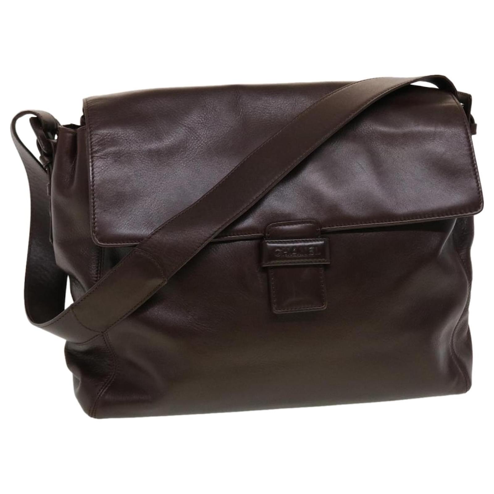Chanel Matelasse Chain Shoulder Bag Enamel Black CC Auth Bs4141