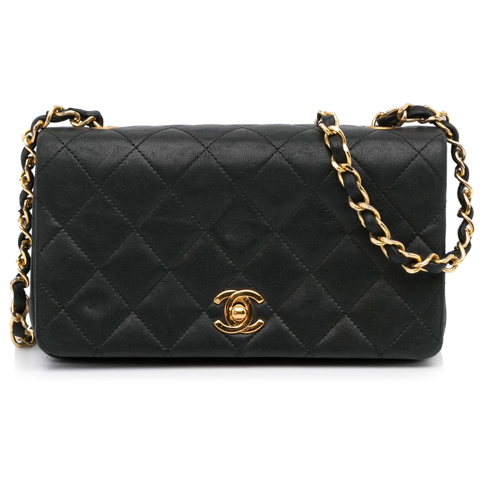 Chanel Black CC Matelasse Lambskin Flap Crossbody Leather ref.964777 - Joli  Closet