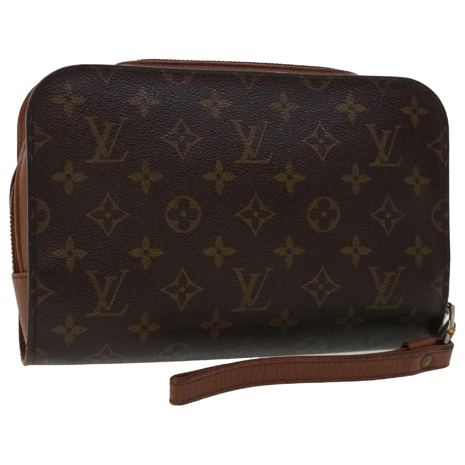 LOUIS VUITTON Monogram Toiletry Pouch 19 42756