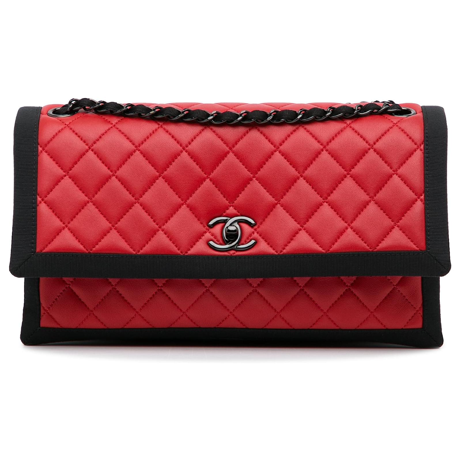 Chanel Red Medium Quilted Lambskin Grosgrain Two Tone Flap Bag Black  Leather Cloth Cloth ref.965632 - Joli Closet