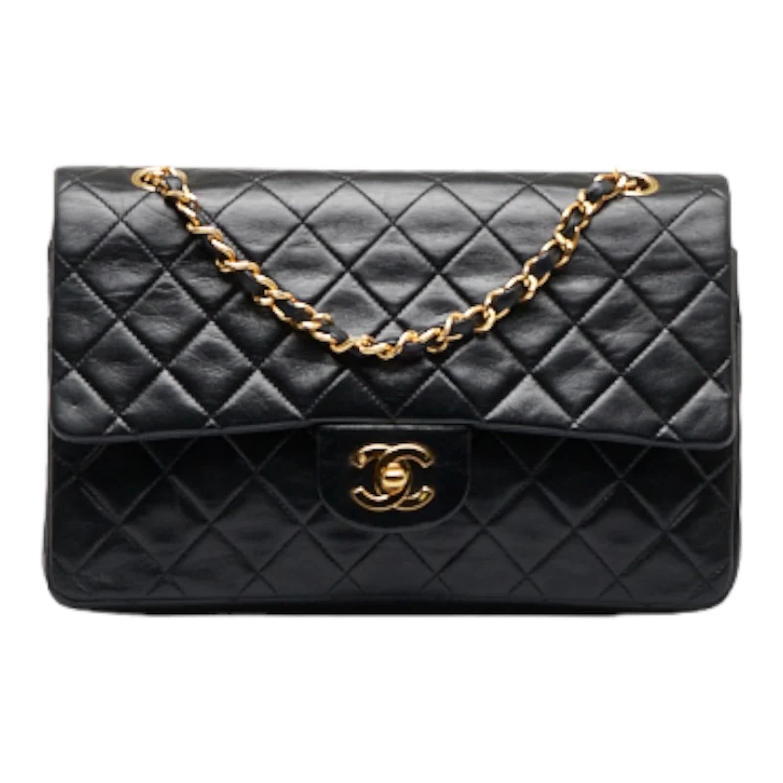 Chanel Medium Classic lined Flap Bag Black Leather Lambskin ref