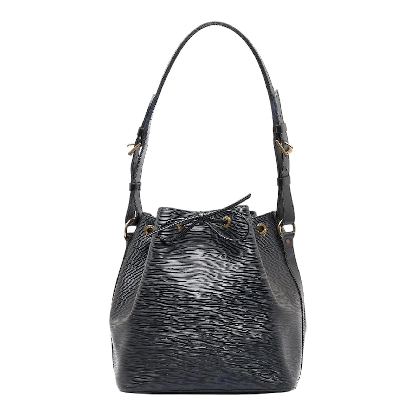 Louis Vuitton Epi Petit Noe M59012 Black Leather Pony-style calfskin  ref.1007305 - Joli Closet