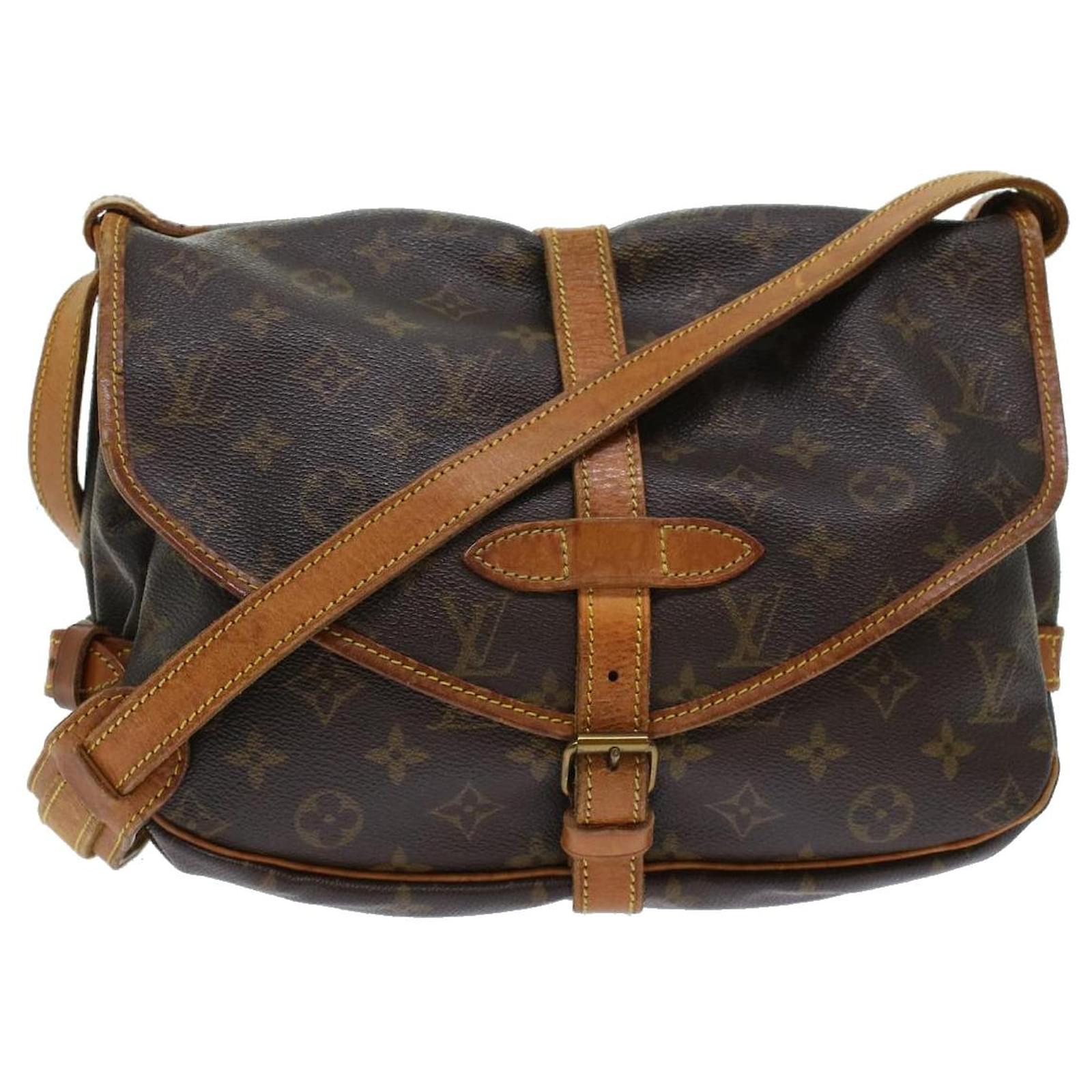 Louis Vuitton Monogram Saumur 35 Shoulder Bag M42254 LV Auth hs1380 Cloth  ref.677077 - Joli Closet