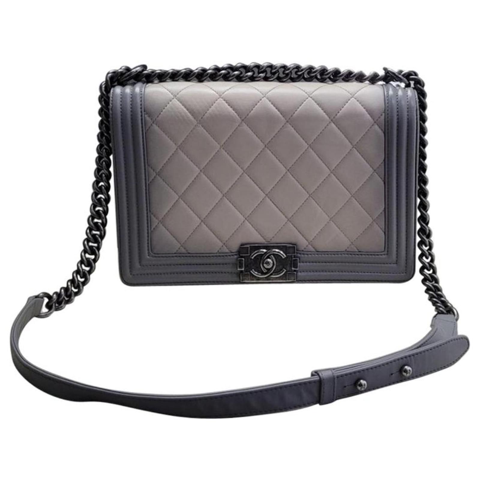 CHANEL Ombre Boy Large Quilted Flap Bag Grey Leather ref.969605