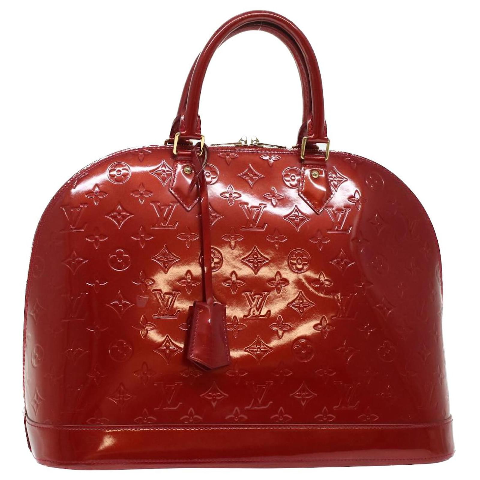 Louis Vuitton Alma Shoulder bag in Red Patent leather Louis Vuitton | The  Luxury Closet