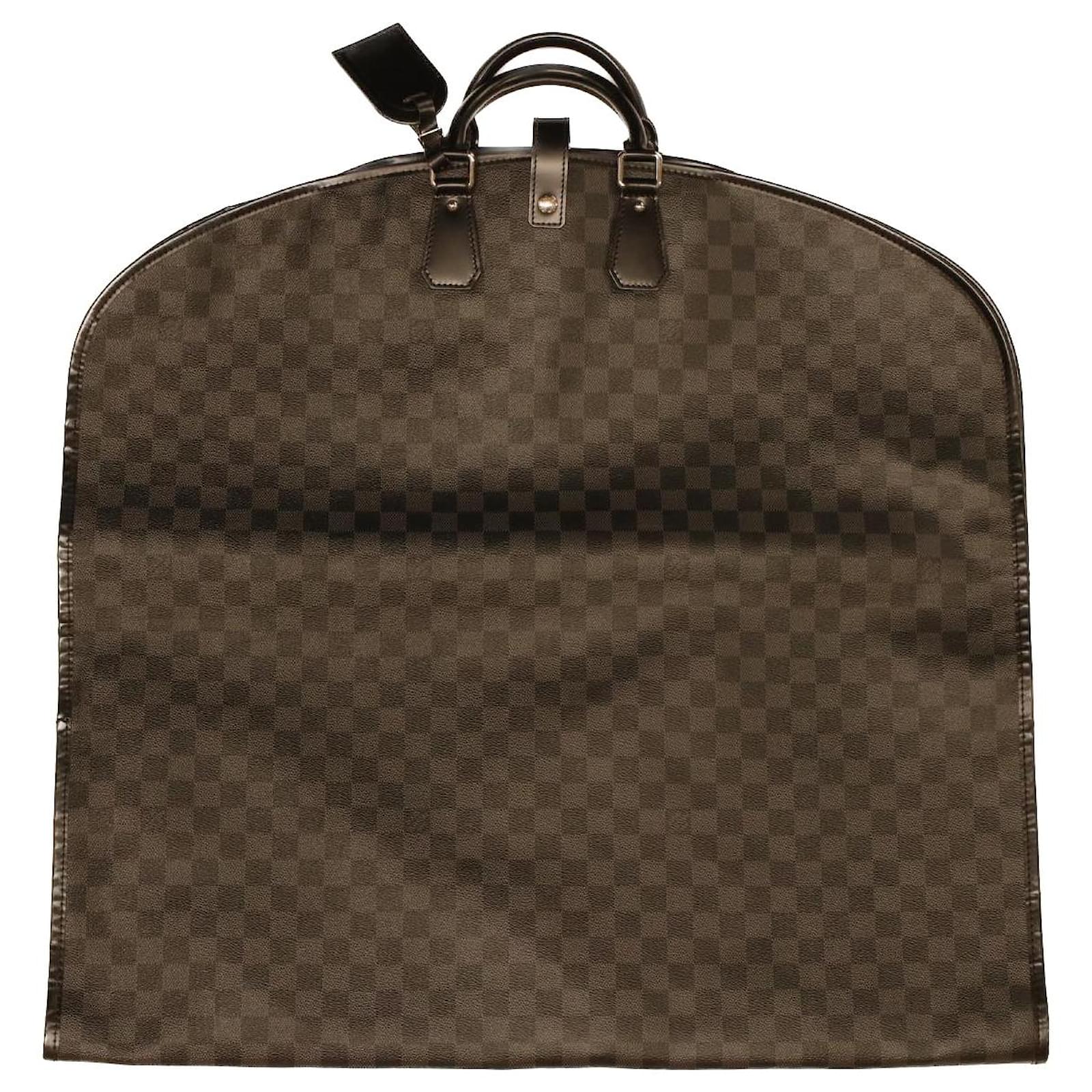 LOUIS VUITTON Damier Graphite Garment Cover Hanging Bag