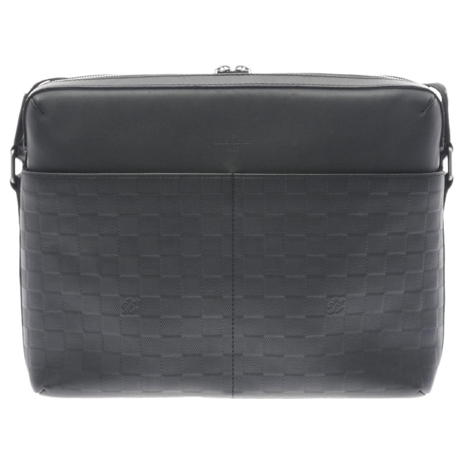 Louis Vuitton Black Damier Infini Calypso Messenger GM Bag Louis