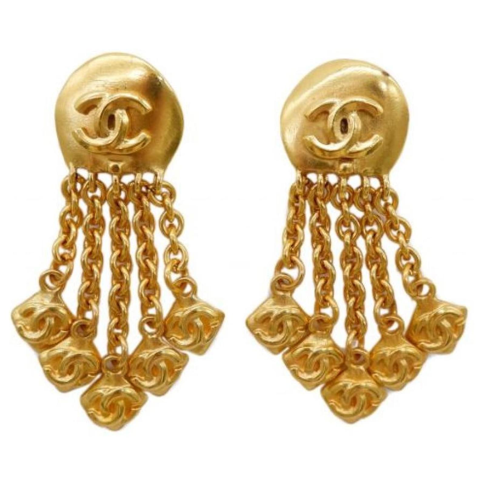 CHANEL coco mark fringe earrings Golden ref.972097 - Joli Closet