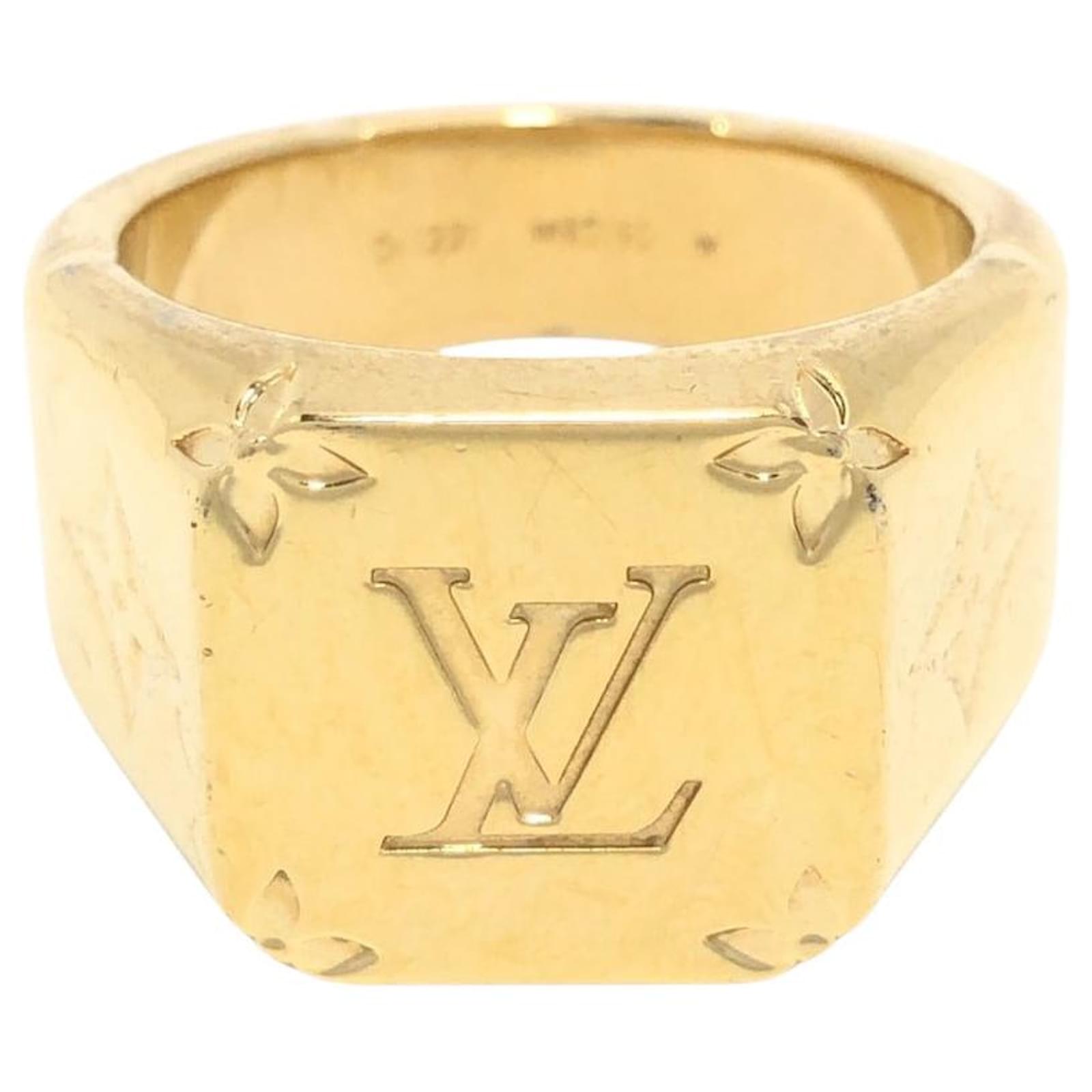 Louis Vuitton Monogram Signet Ring Gold