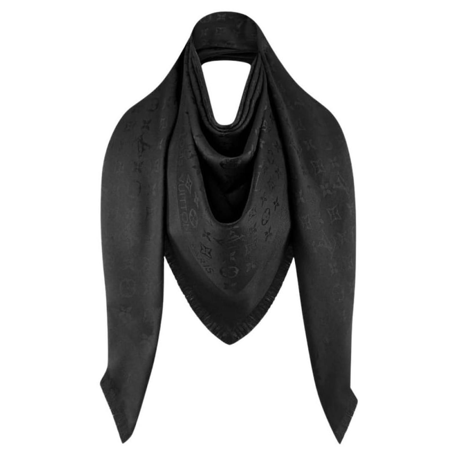 Black Louis Vuitton monogram stole Silk Wool ref.1000690 - Joli Closet