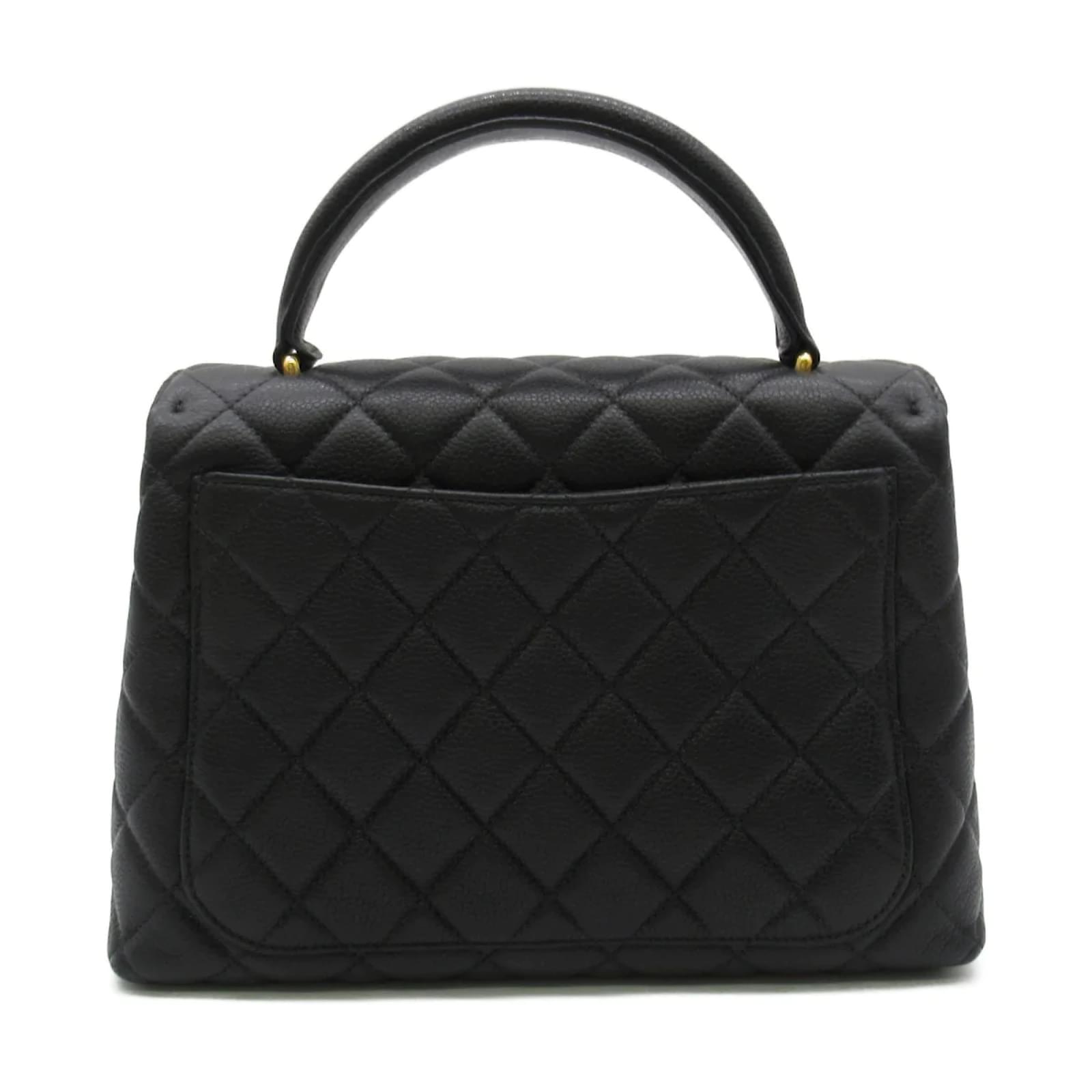 sac pochette chanel trousse cuir caviar matelasse