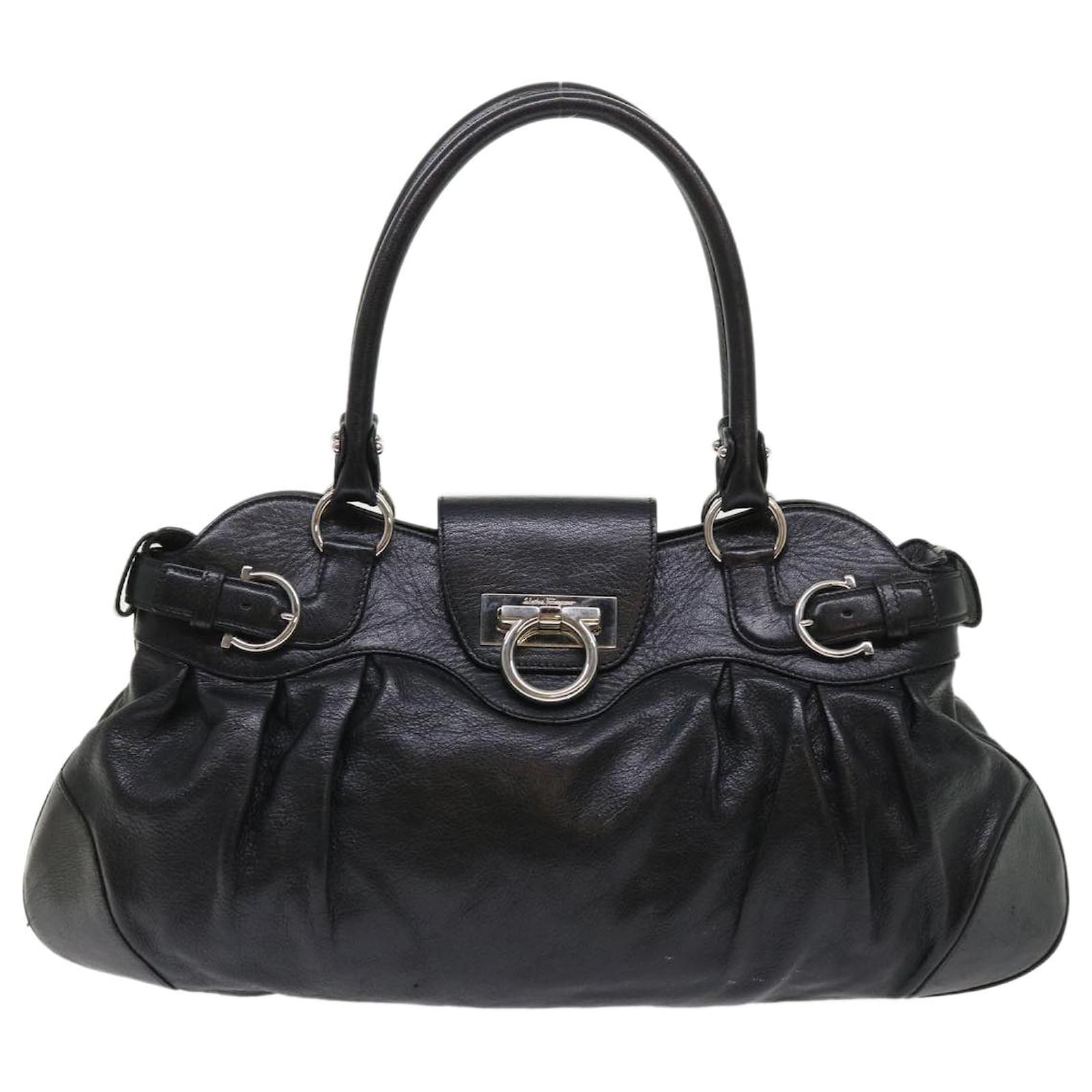 Salvatore Ferragamo Gancini Black Leather ref.1001009 - Joli