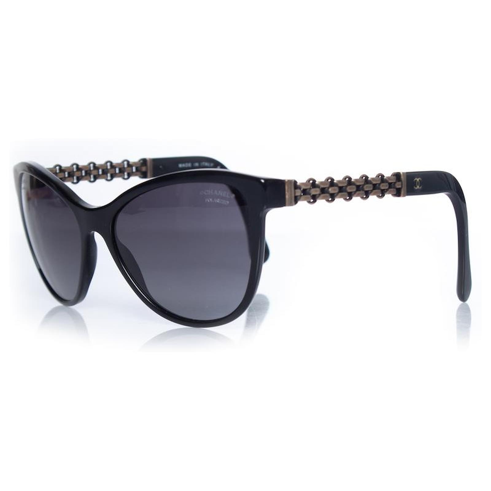 Chanel, Black chain sunglasses ref.1003752 - Joli Closet