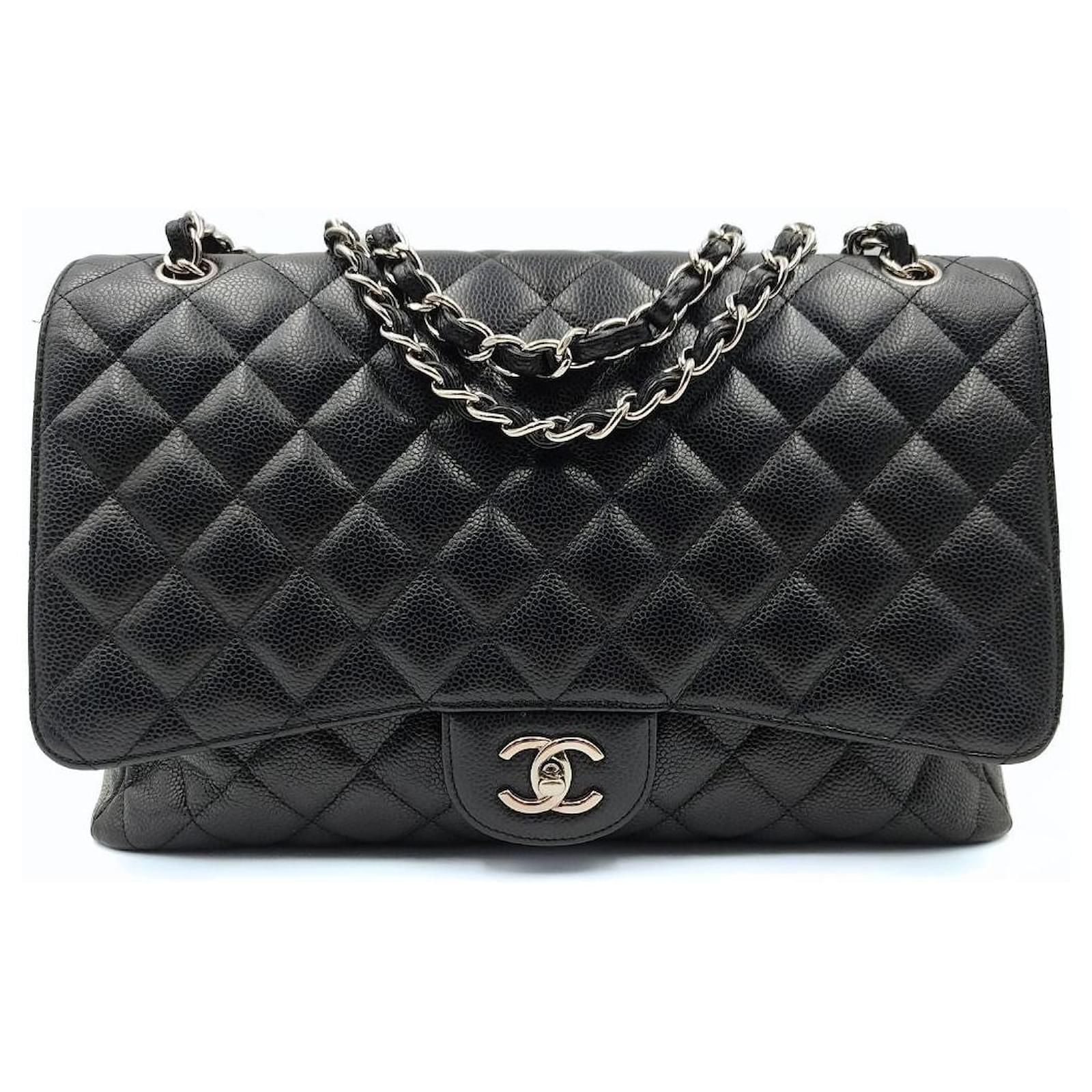 Chanel Chanel Jumbo single flap bag in black Caviar leather with silver  chain ref.1004354 - Joli Closet