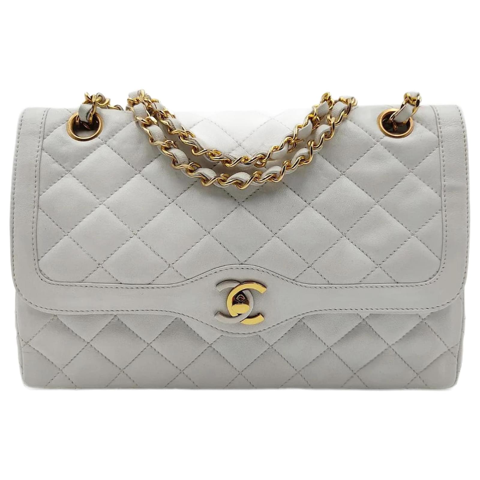 Chanel Chanel Timeless Classic Paris Limited bag in white leather lined flap  ref.1004359 - Joli Closet