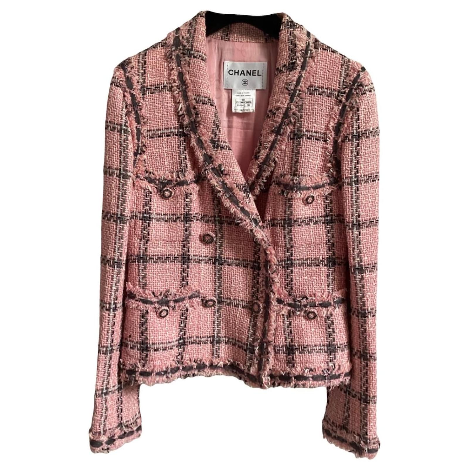 Chanel 9K$ Beyonce Style Paris / London Tweed Jacket Pink ref