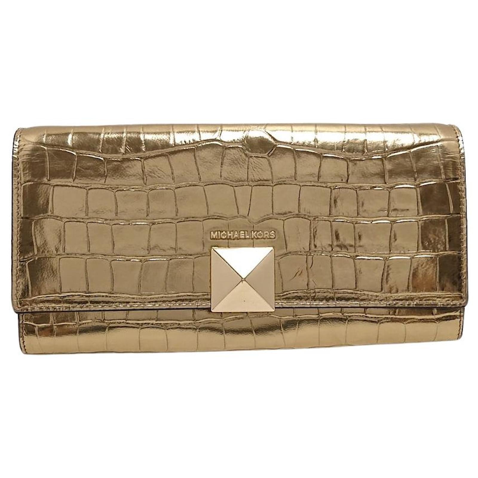 Michael kors 2024 golden clutch