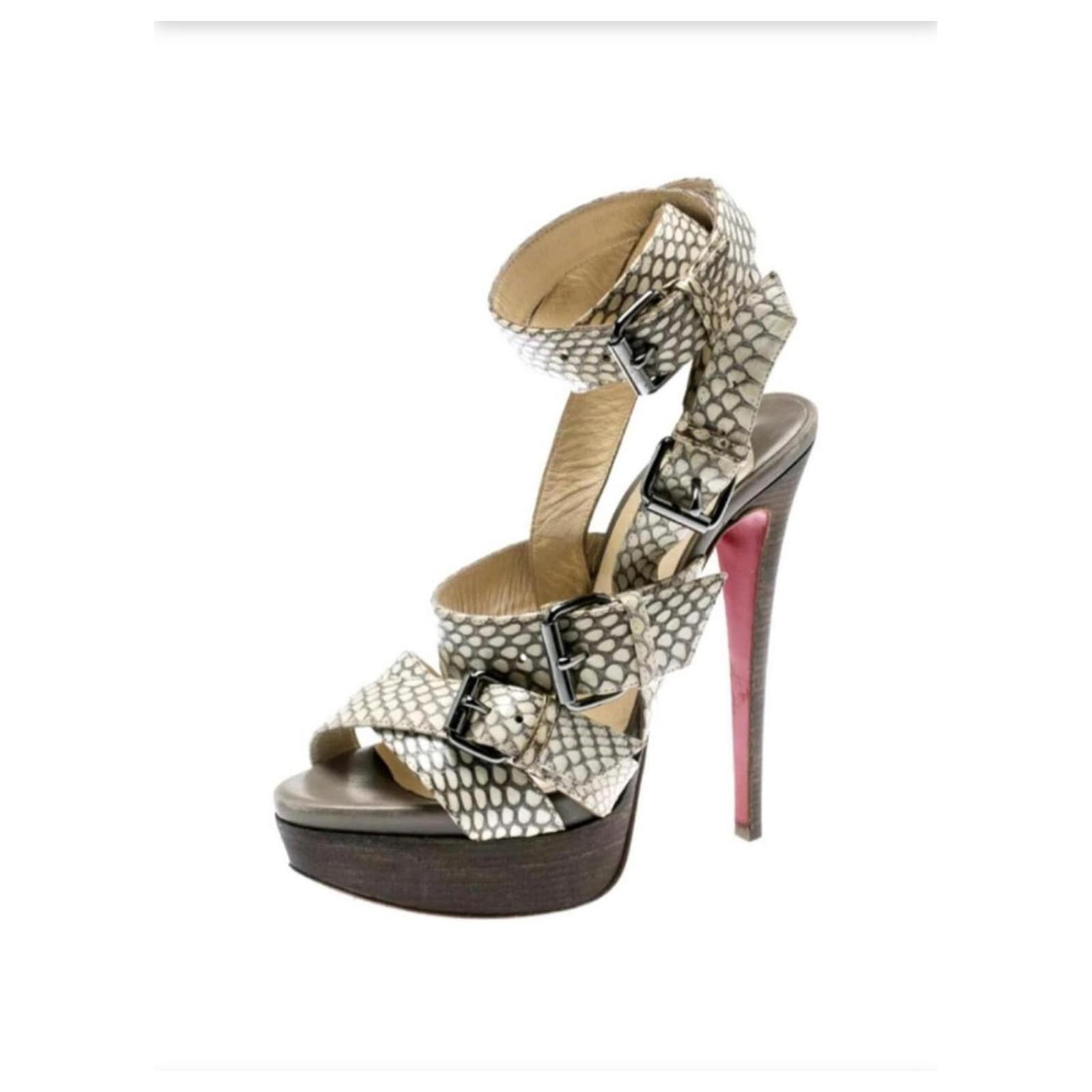 Christian Louboutin Inflama Sab 85 Leather Heeled Sandals in Green