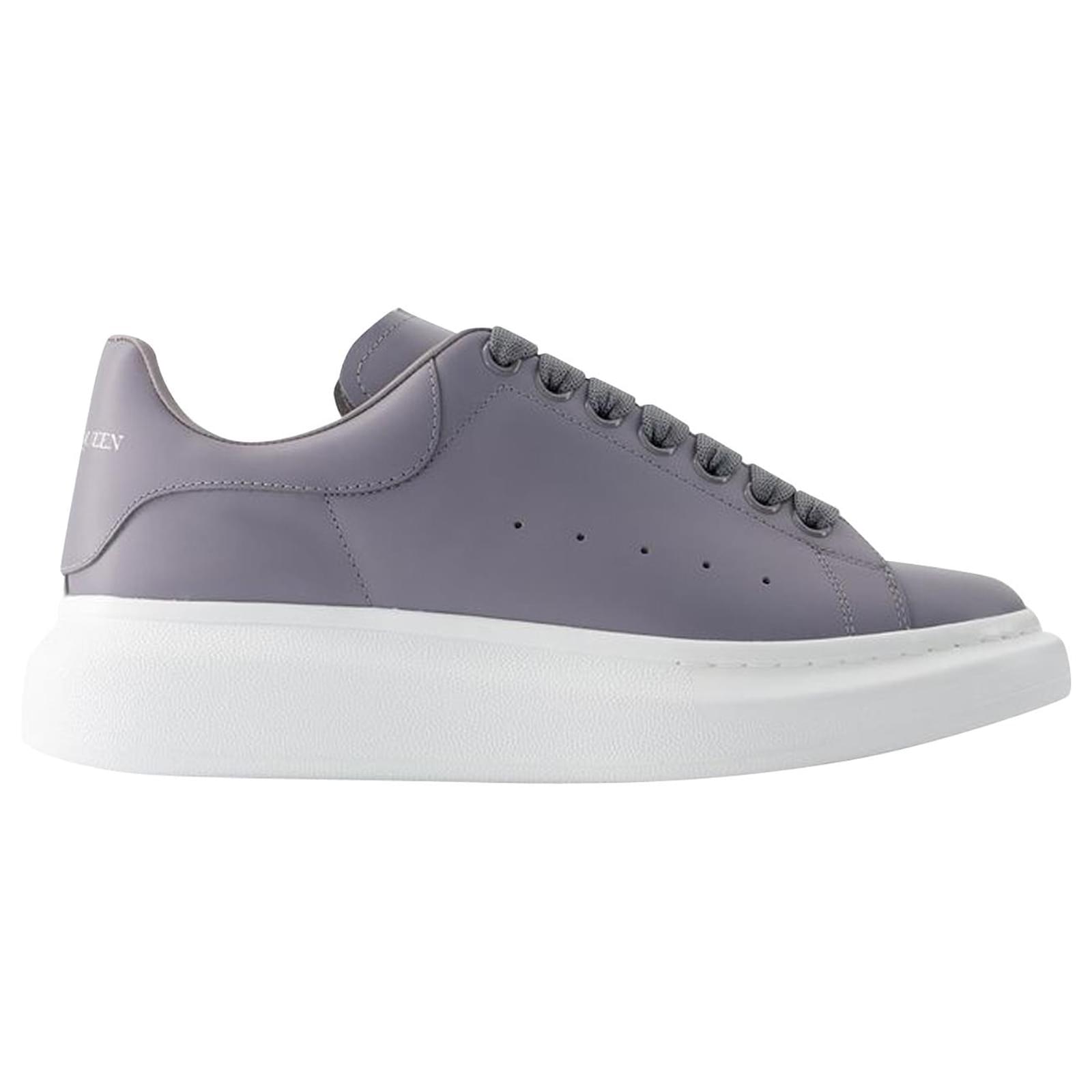 Oversized Sneakers - Alexander Mcqueen - Leather - Grey ref.1008632 ...