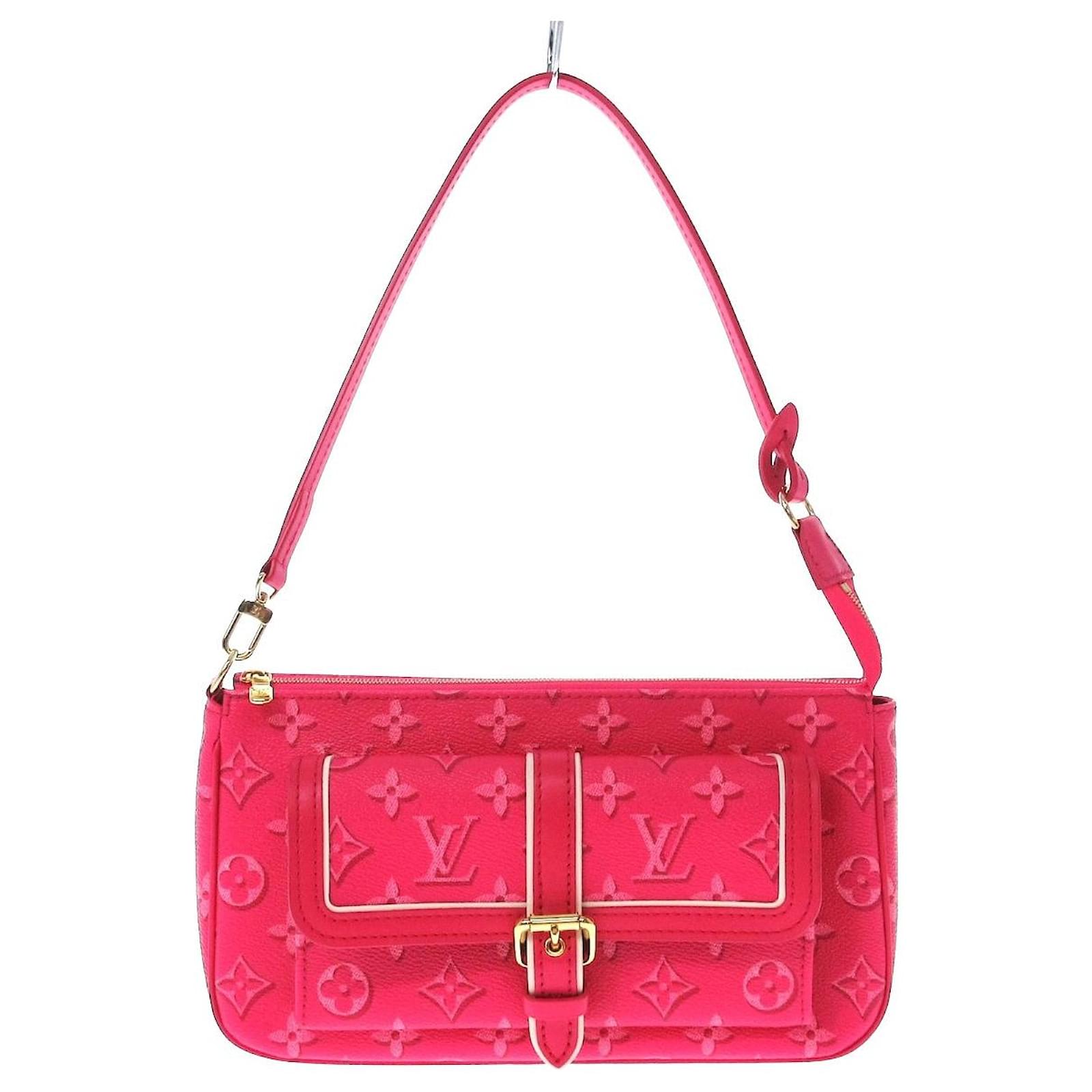 Pochette accessoire cloth travel bag Louis Vuitton Pink in Cloth - 24969903