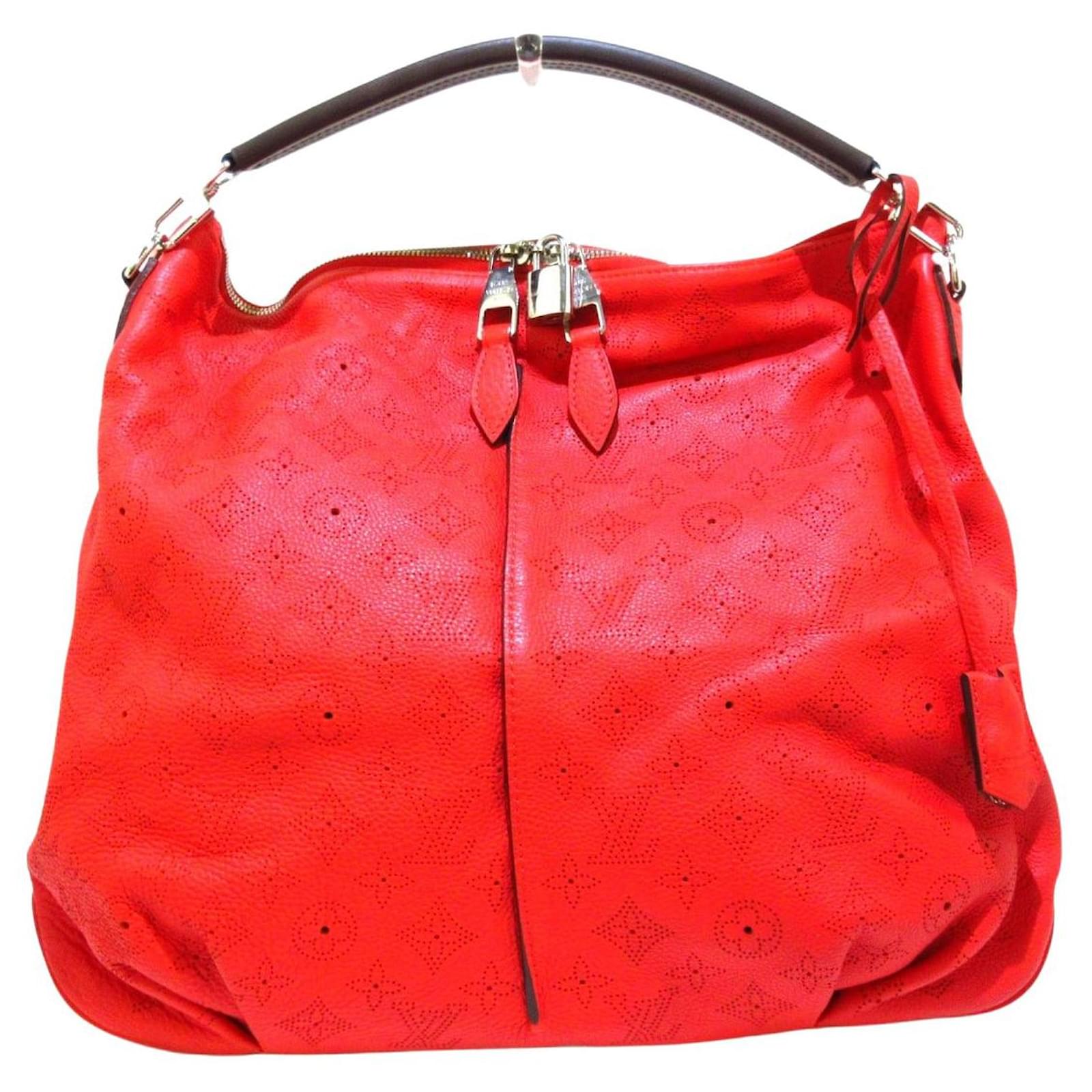 Louis Vuitton Selene Red Leather ref.973704 - Joli Closet