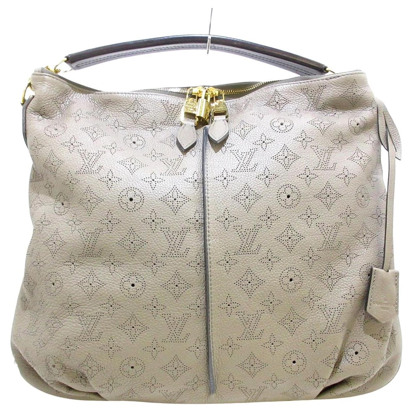Louis Vuitton Selene Grey Leather ref.974994 - Joli Closet