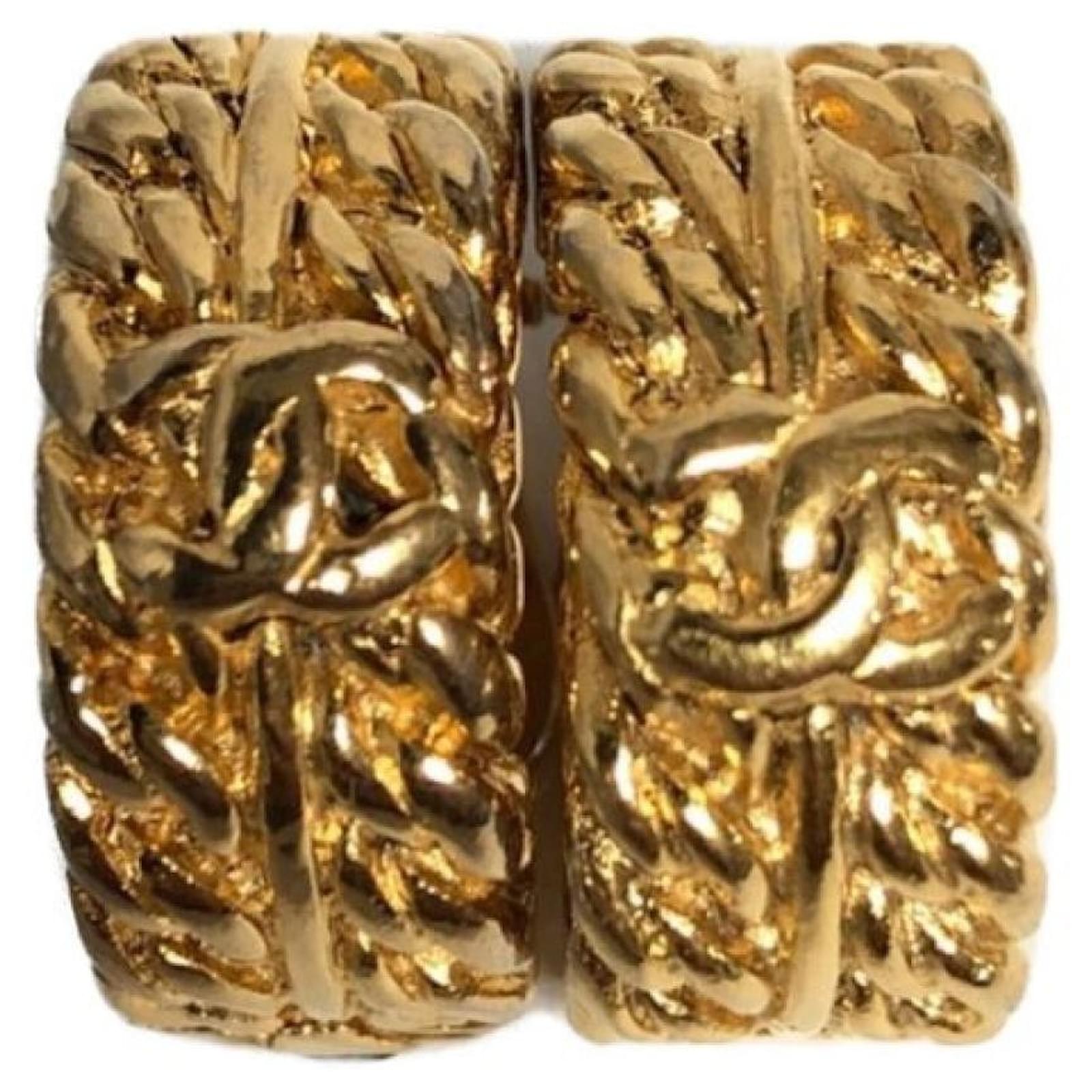 CHANEL vintage earrings Golden ref.976198 - Joli Closet