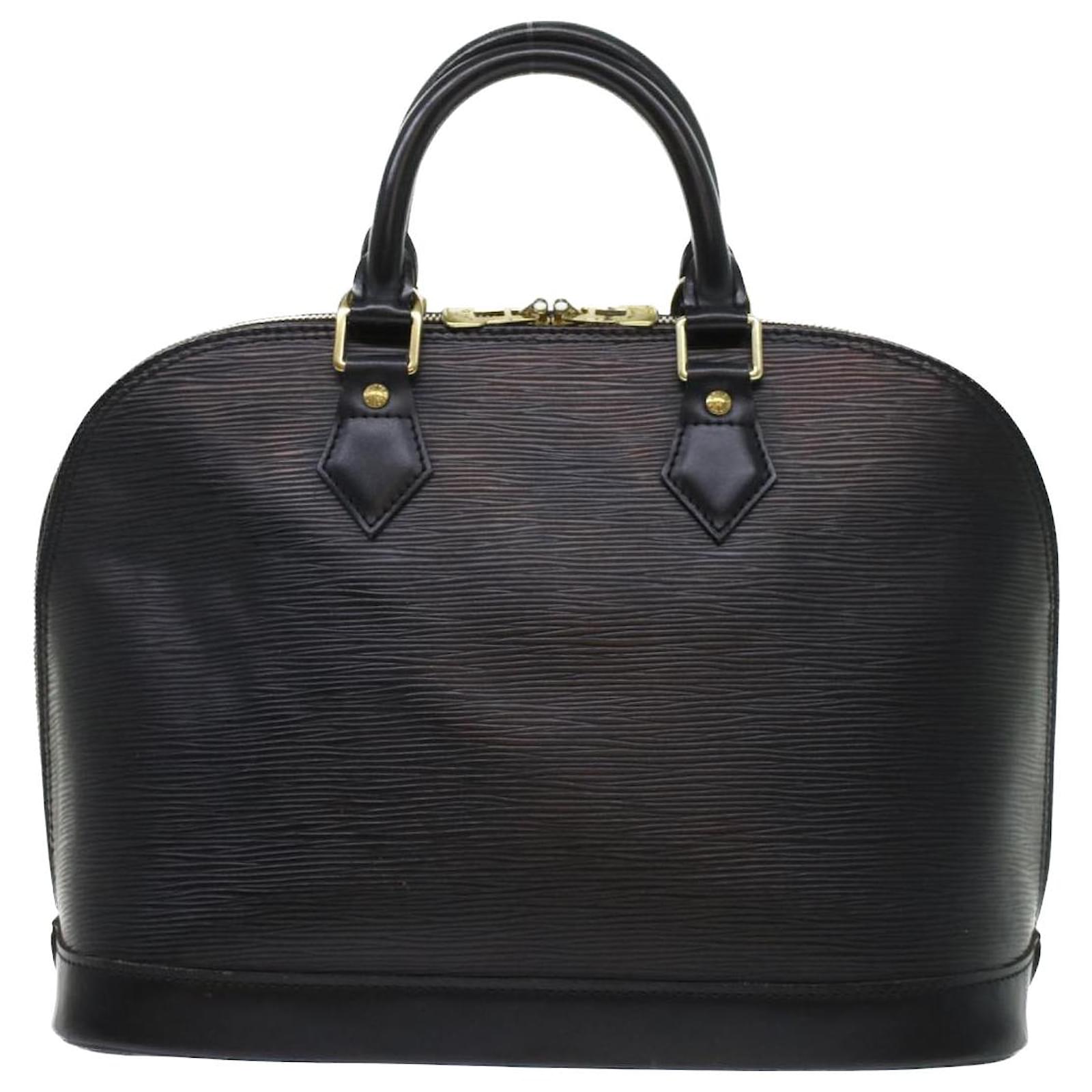 Louis Vuitton Alma Shoulder bag in Red Patent leather Louis Vuitton | The  Luxury Closet